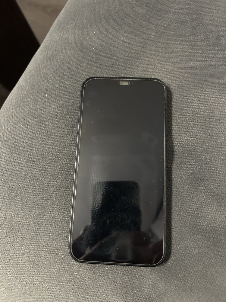 Iphone 12……………………..