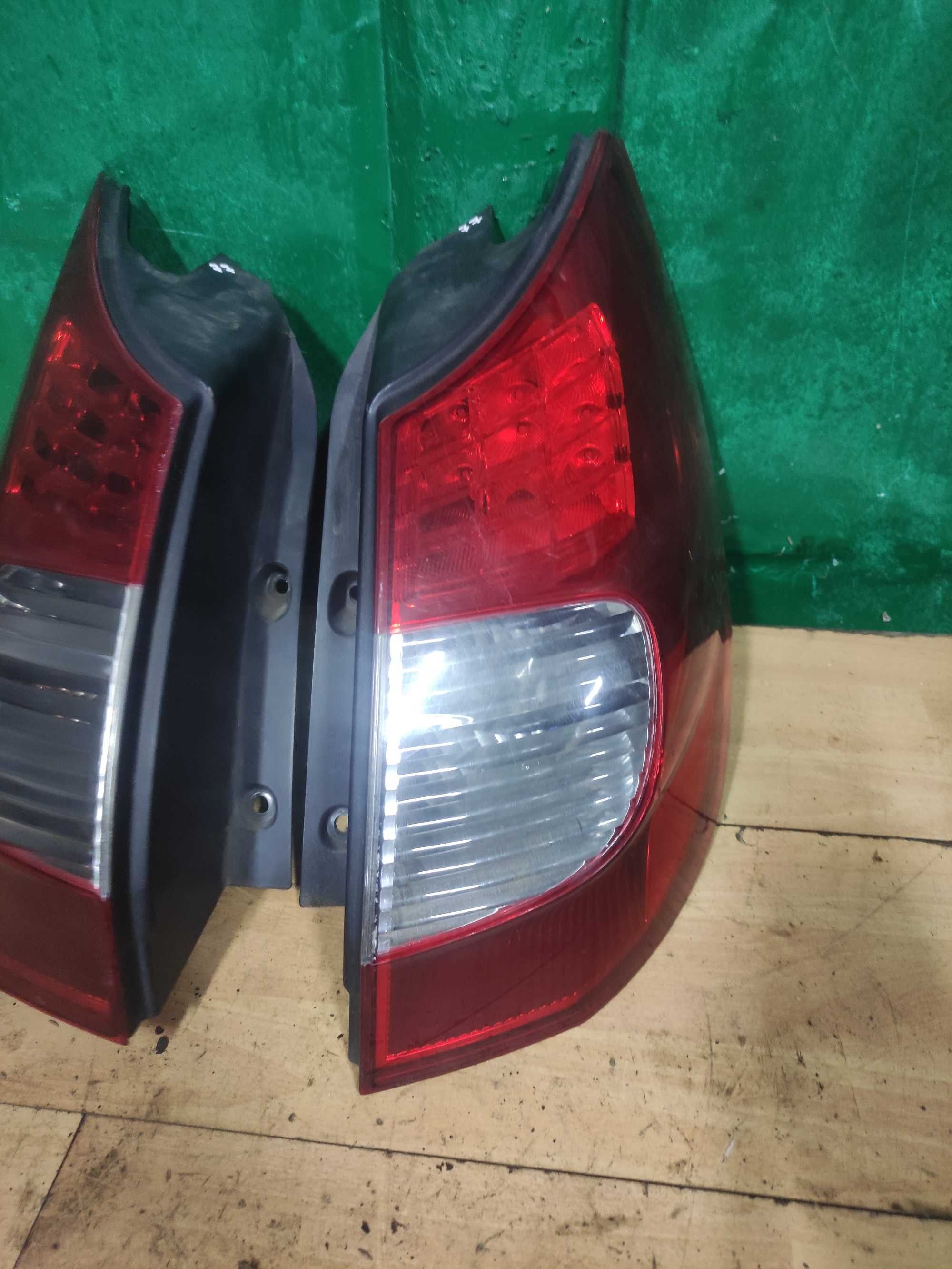 Стопи Renault Scenic 2 06-09р ліхтар Рено сценік 8200474327 8200474328