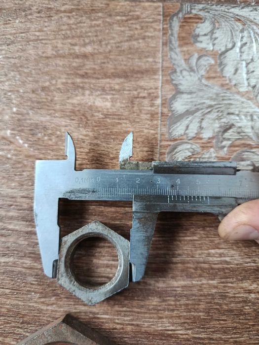 Контргайки ,контрольна гайка