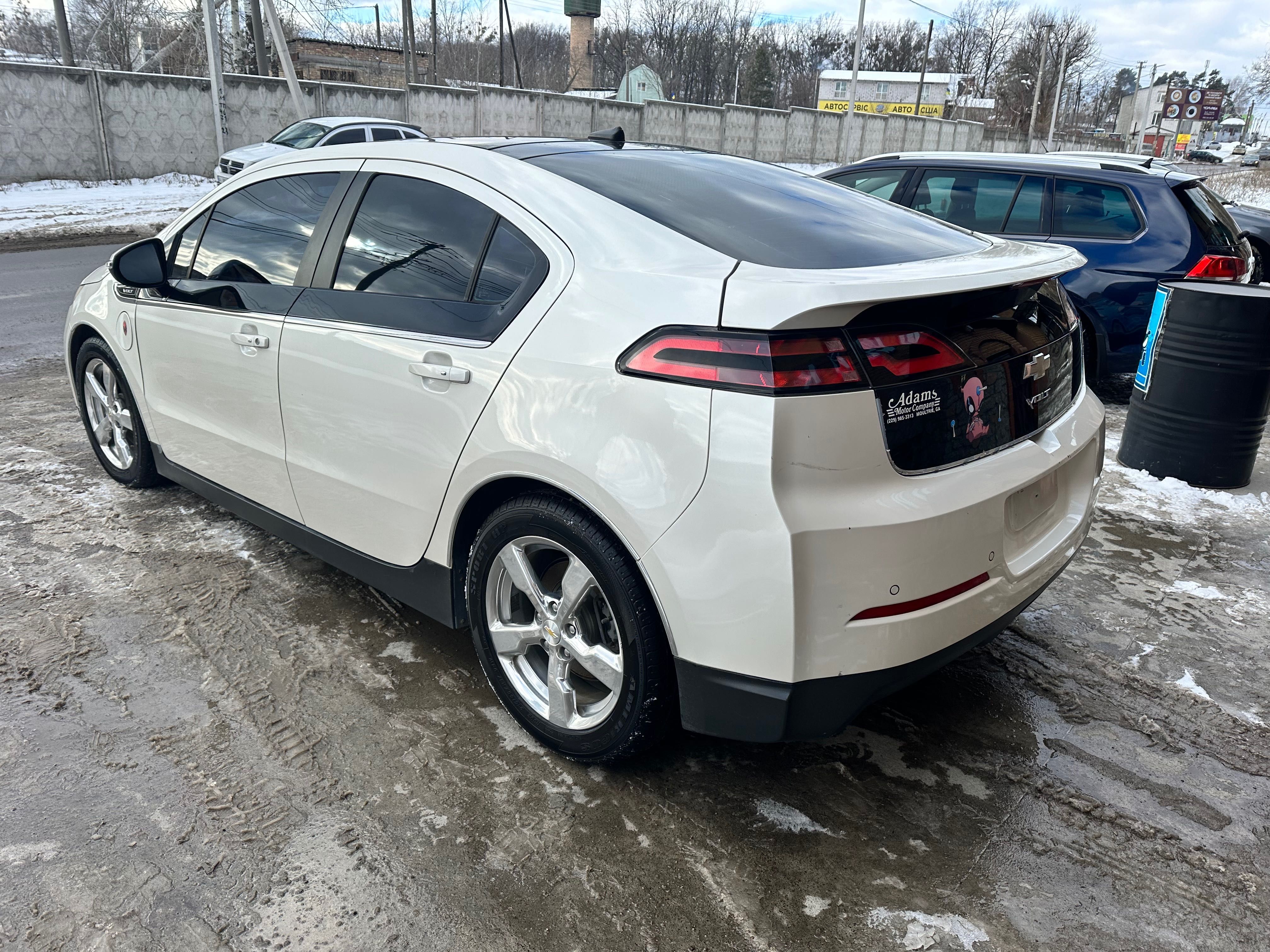 Продаю Chevrolet Volt 1 цілий без ДТП