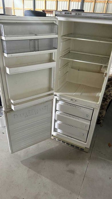 Холодильник LIEBHERR