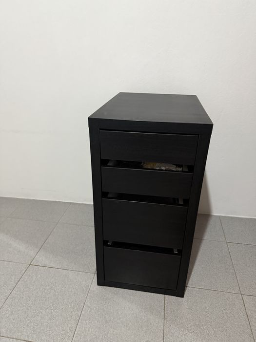Cómoda com gavetas - preto