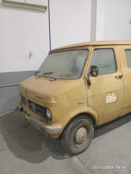 Bedford CF van 97G70 - ano 1979, para restauro, com documentos