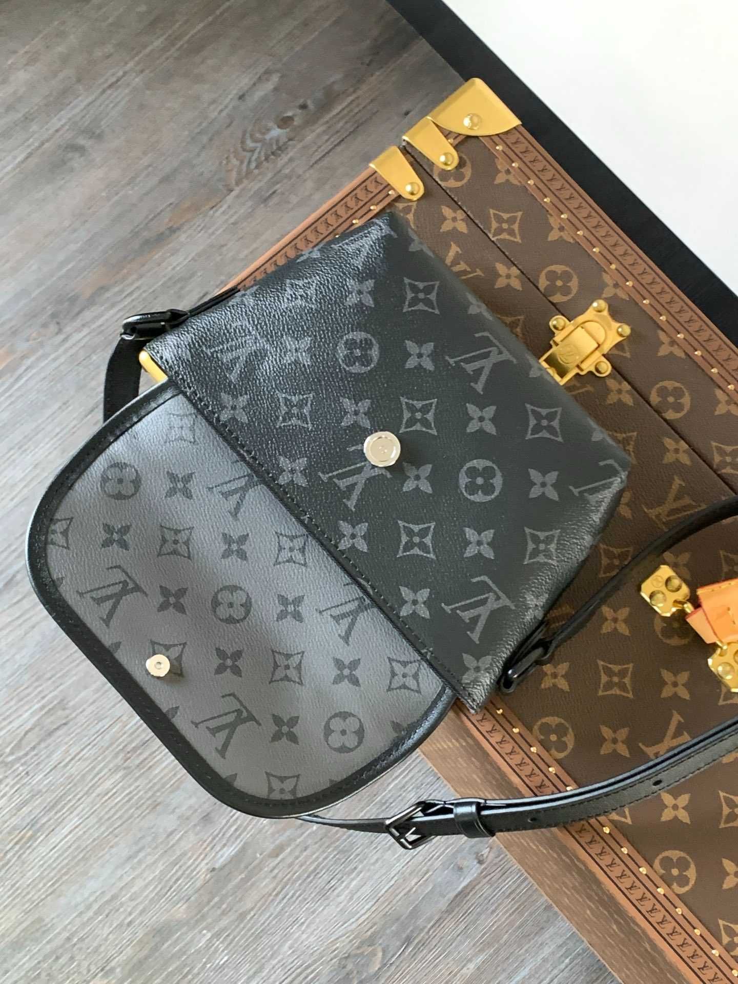 LV Pulse Mini torebka 16 x 5 x 22.5