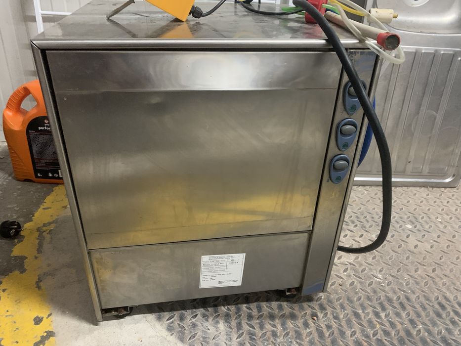 Maquina de lavar chavenas industrial Avariada