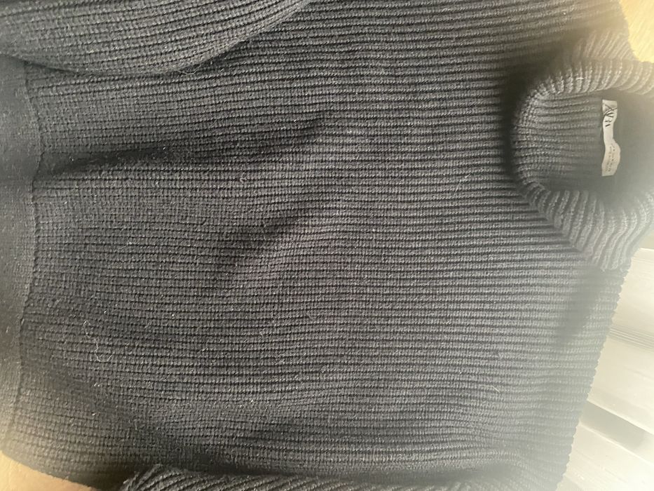 Питдам светер зара розмір м чорного кольору