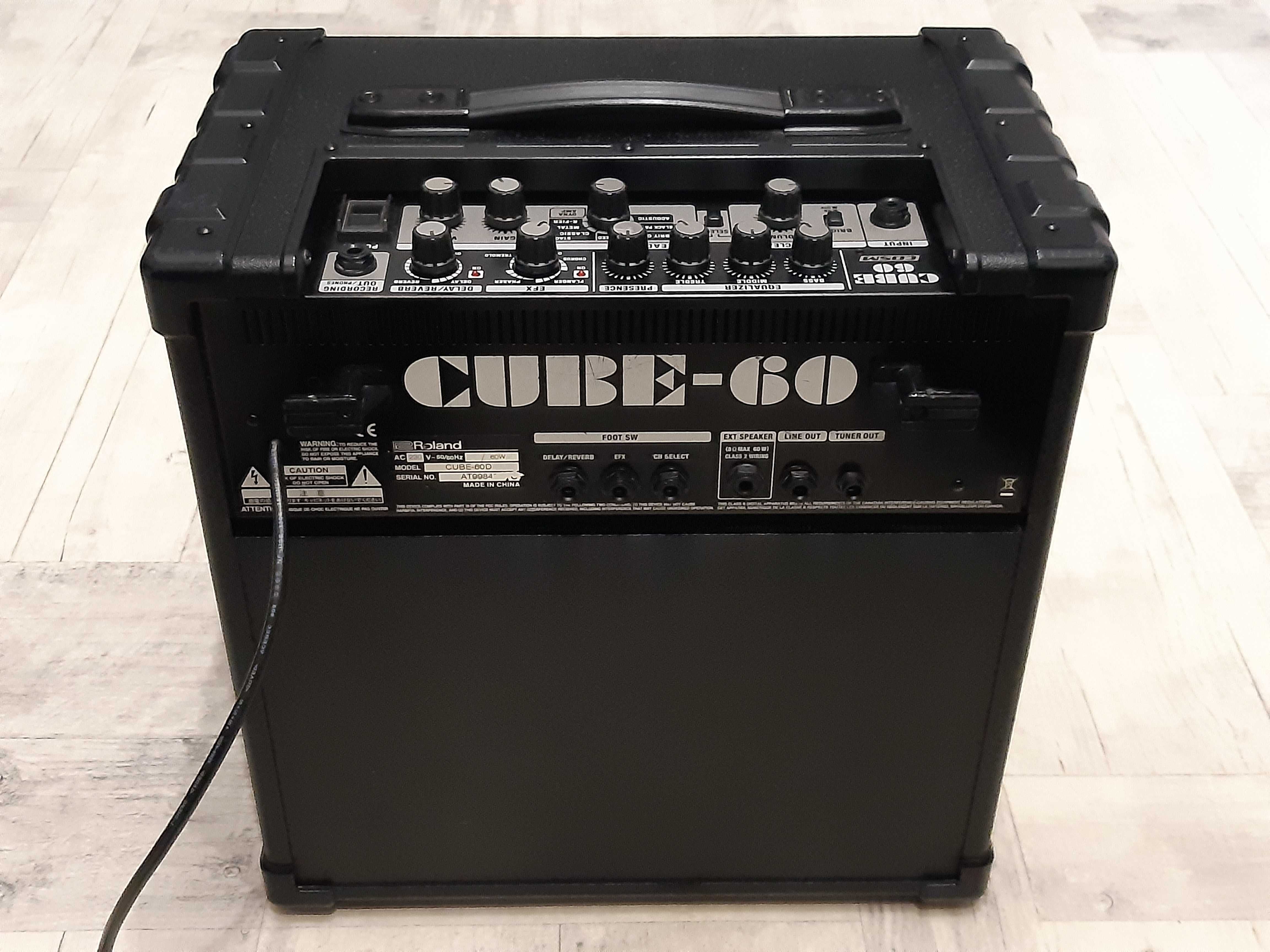 Super Wzmacniacz Roland Cube 60-efekty Boss-wyjście na kolumnę-wysyłka