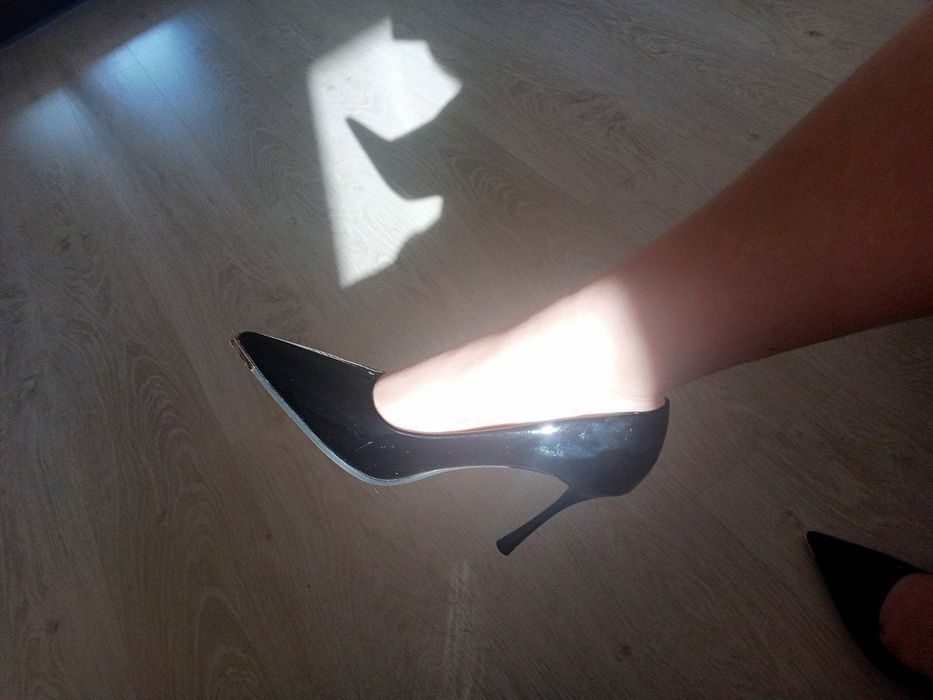 Продам чёрные туфли 38 р