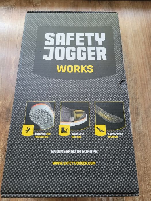 Odzież robocza sprzedam