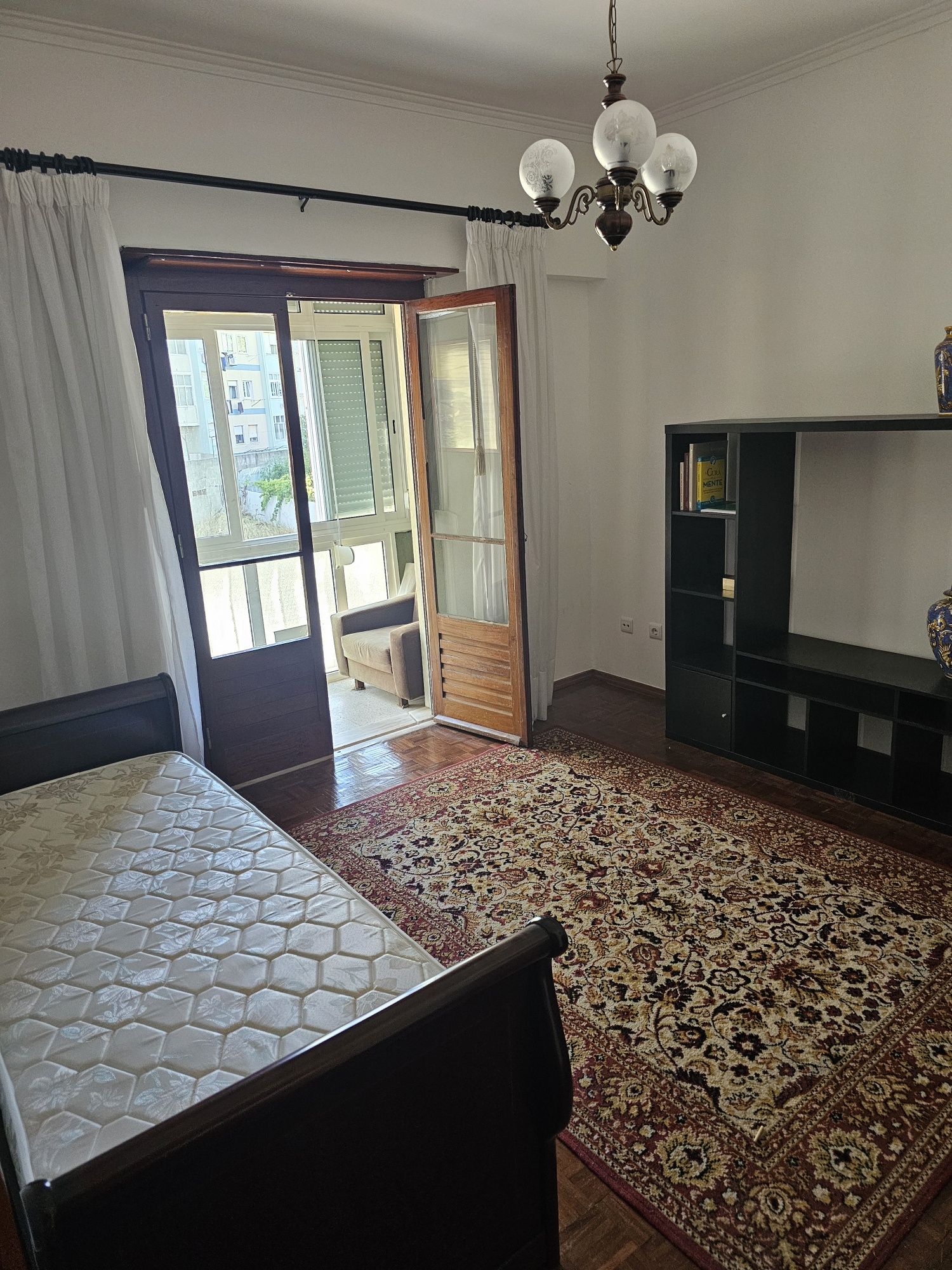 Quarto em amadora