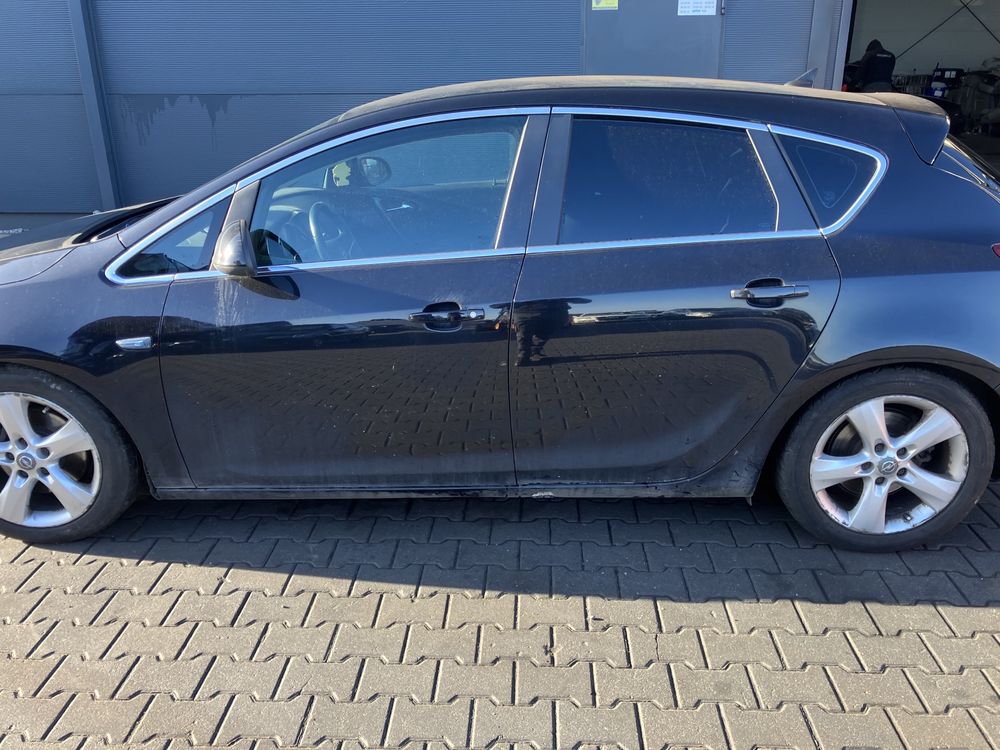 Astra j