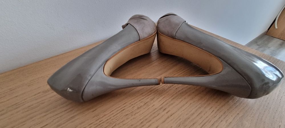 Sapato saltos senhora