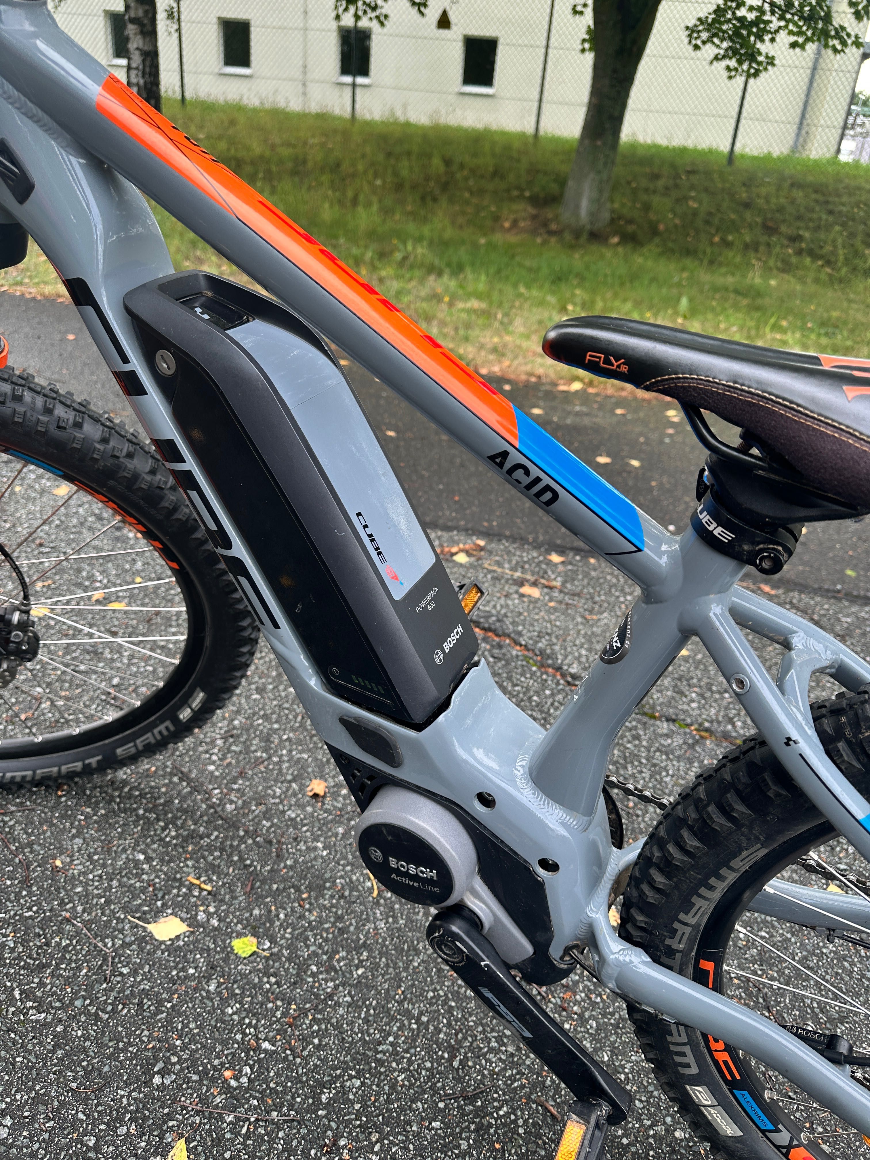 Cube Acid HPA ebike- Bosch, 400 wh, 24 koła