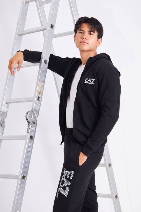 Шикарний костюм  спортивний  Emporion Armani 7