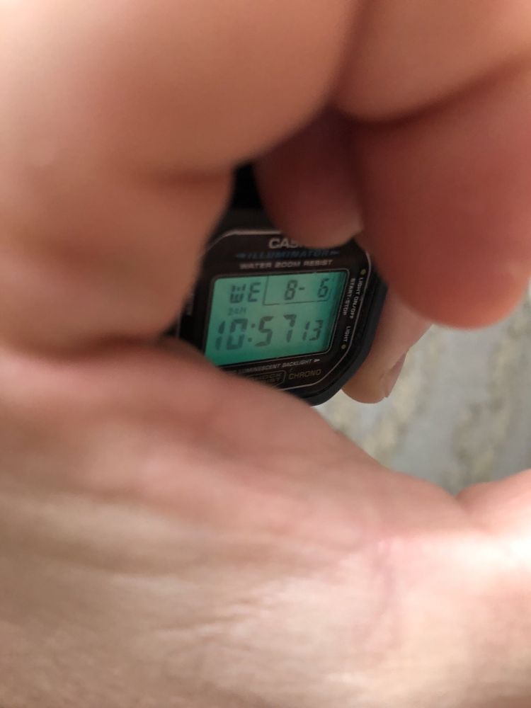 Casio DW-5600E-1VER б/у без ремінця