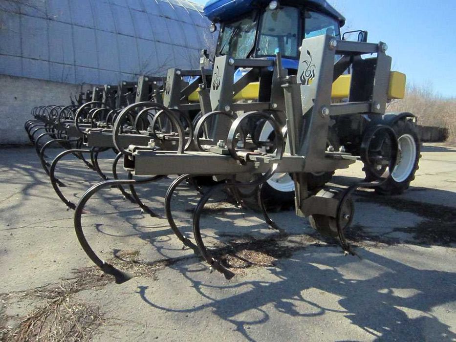 Культиватор прополюючий універсальний КПУ-5,6 Культиватор навесной КПУ