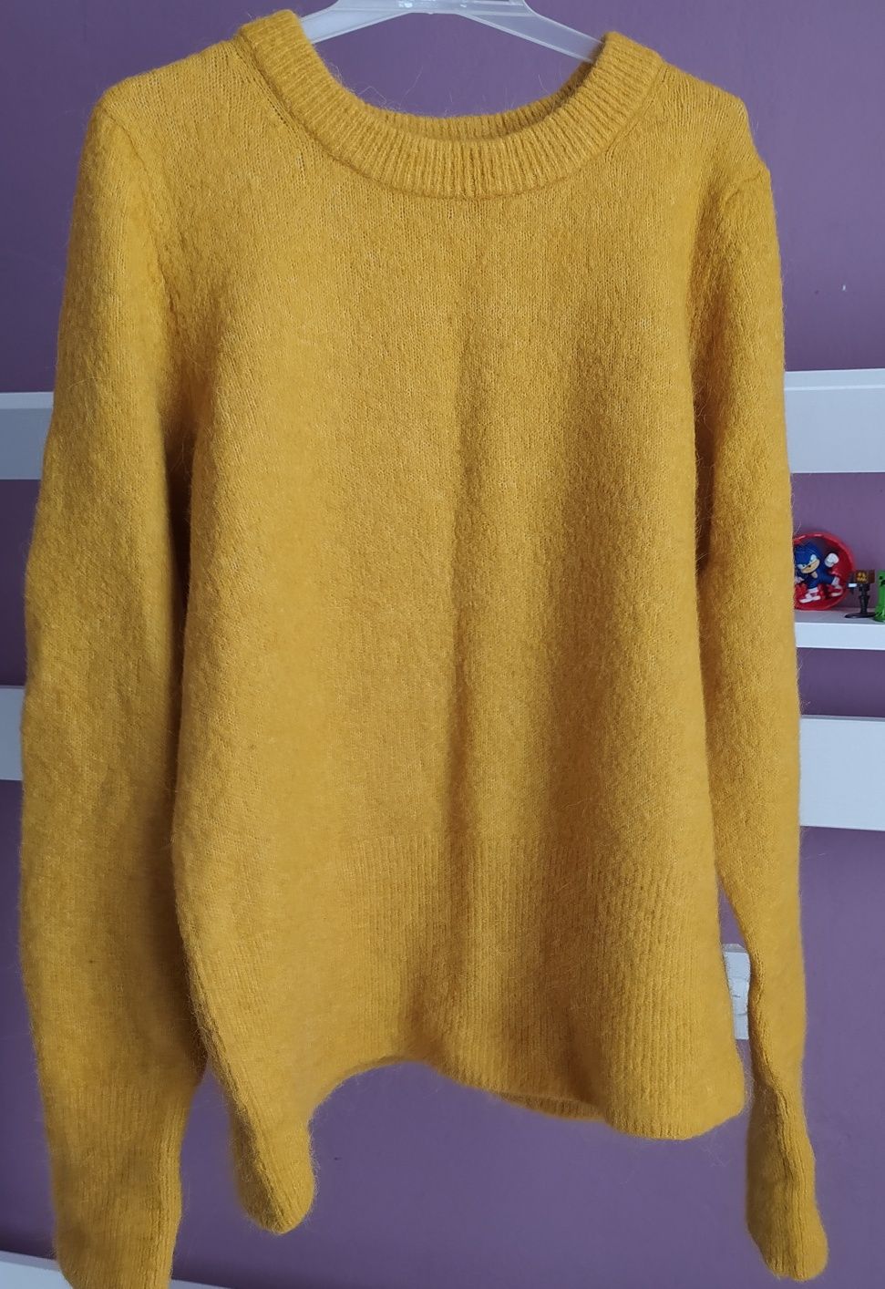 Musztardowy sweterek H&M rozm. M
