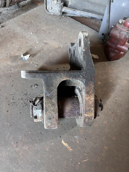 кронштейн дышла прицепа МАЗ