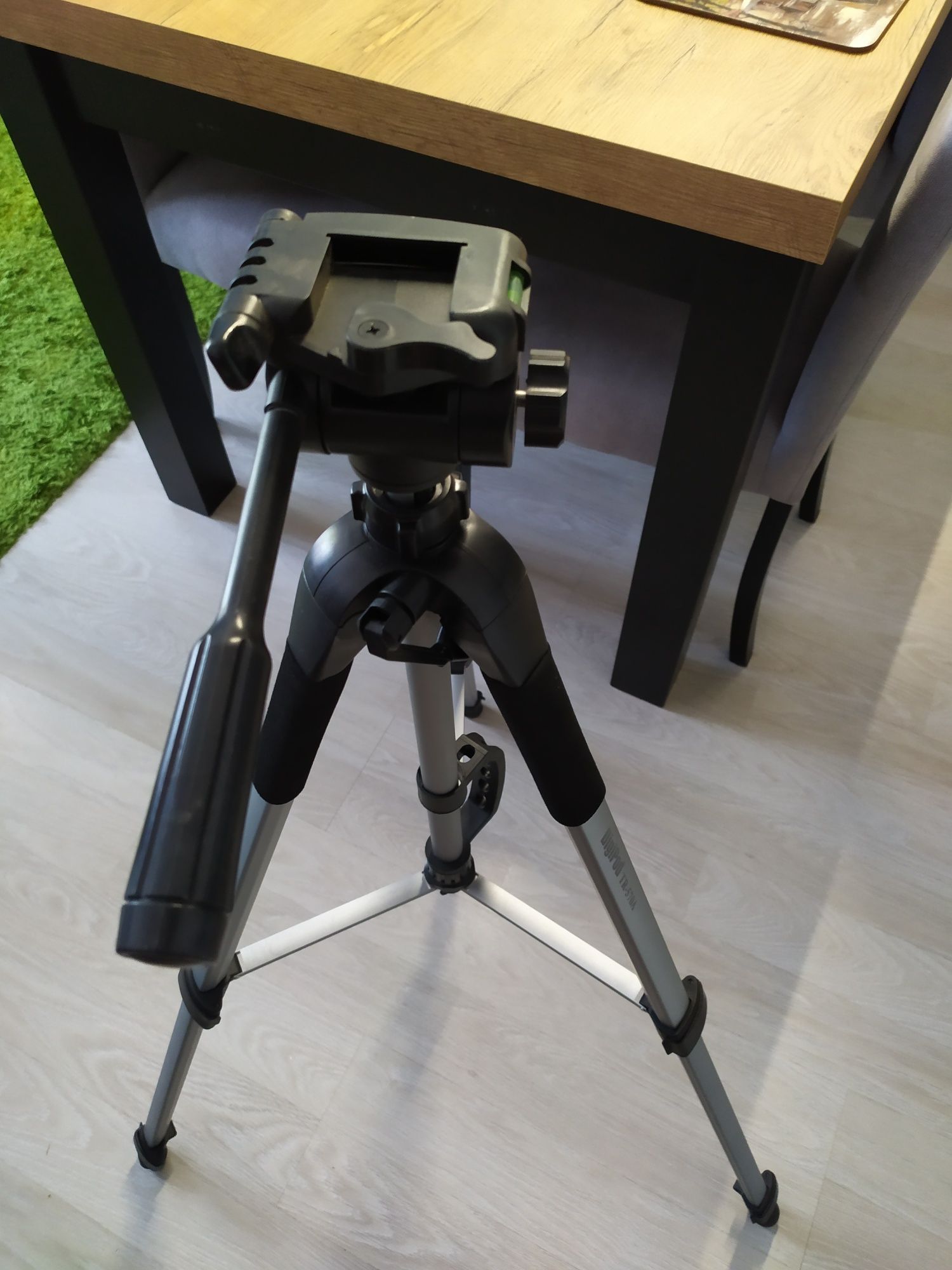Statyw DigiPod TR 570A do aparatów kamer
