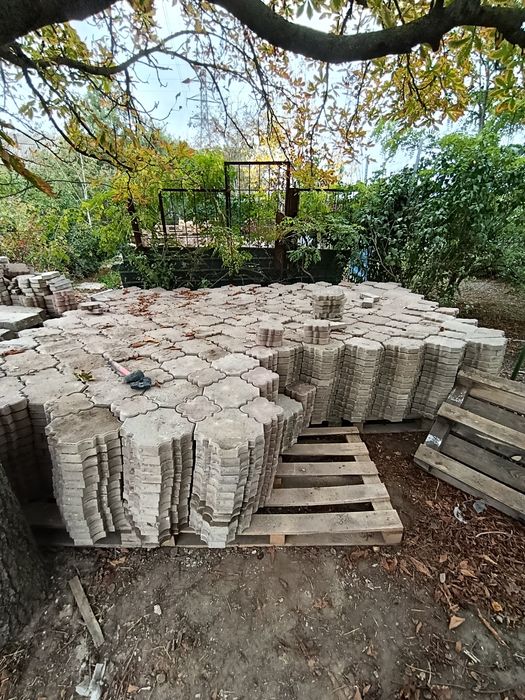 Тротуарна плитка б/в (вживана)