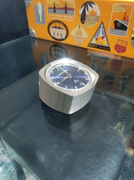 Relógios de corda de secretária