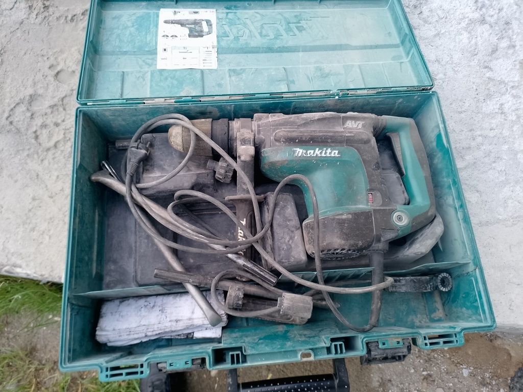 Młot młotowiertarka sds max Makita HR4011c