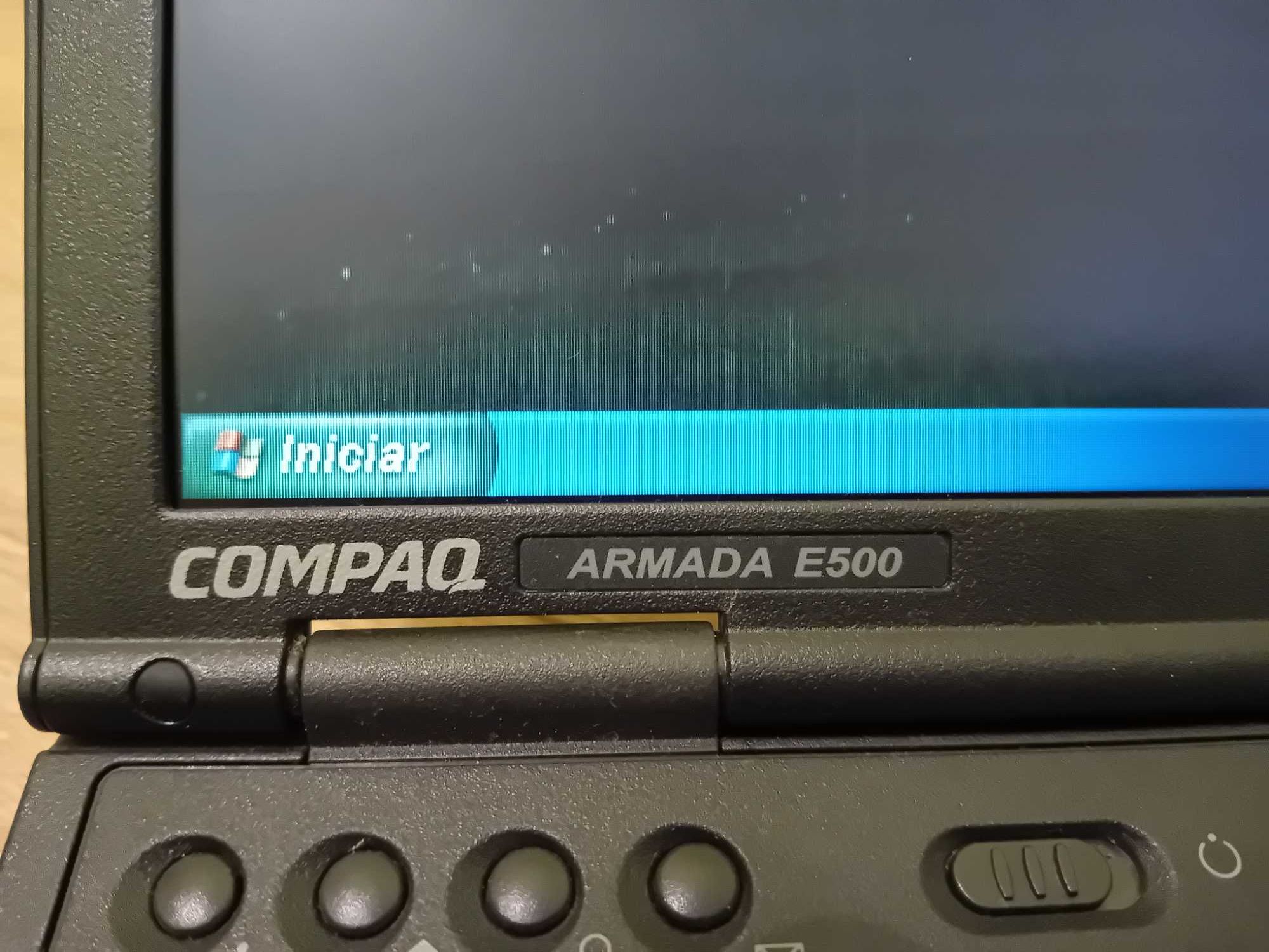 Compaq Armada E500