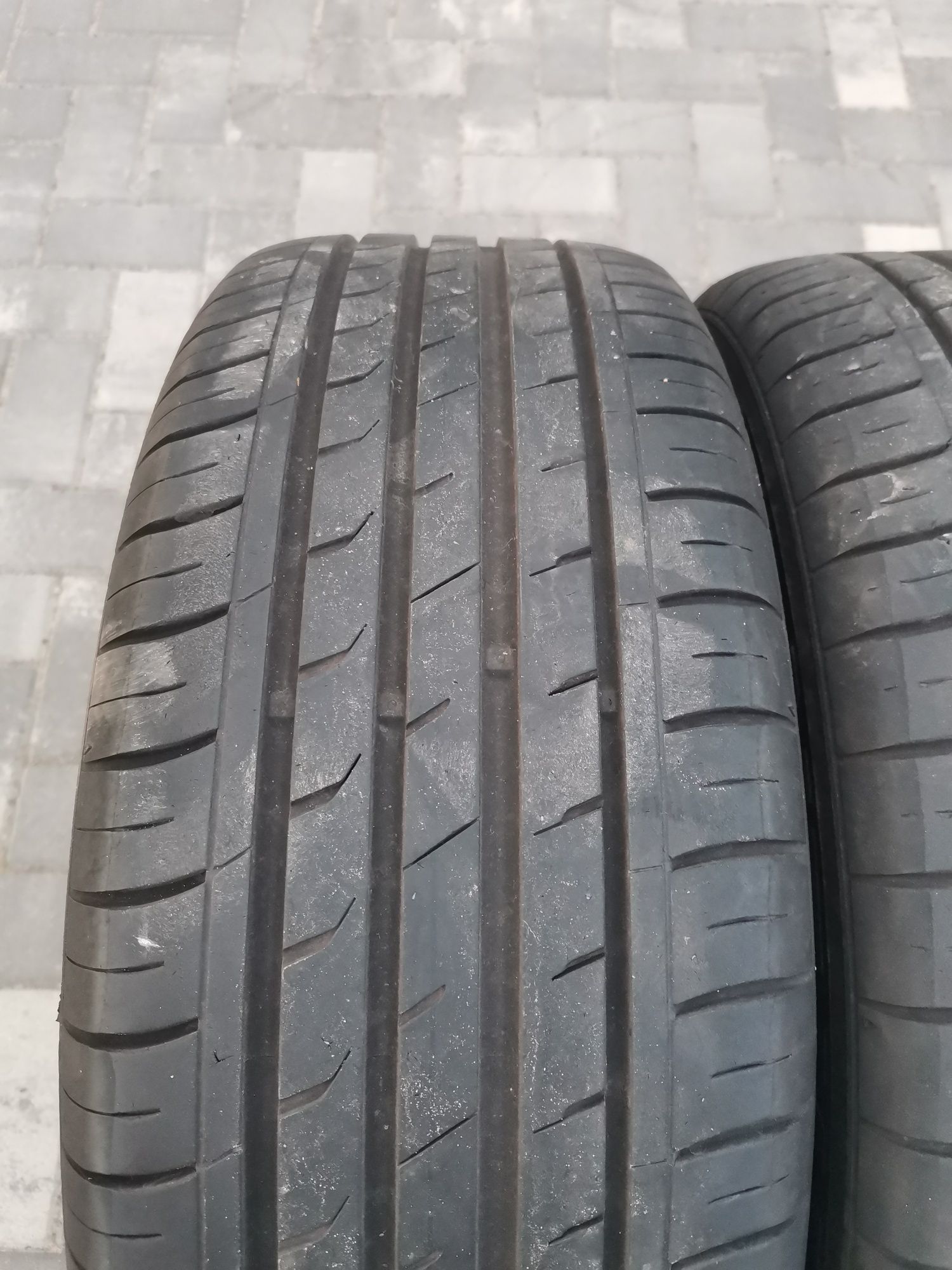 4 Opony letnie Nexen Nfera SU1 215/55 R17 94 V