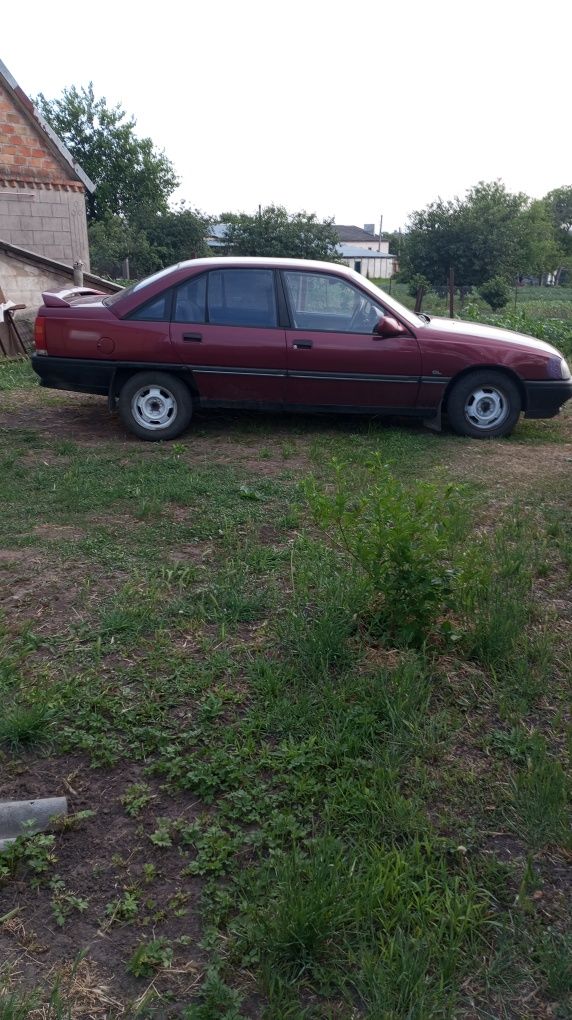 Продам Opel omega 2.0