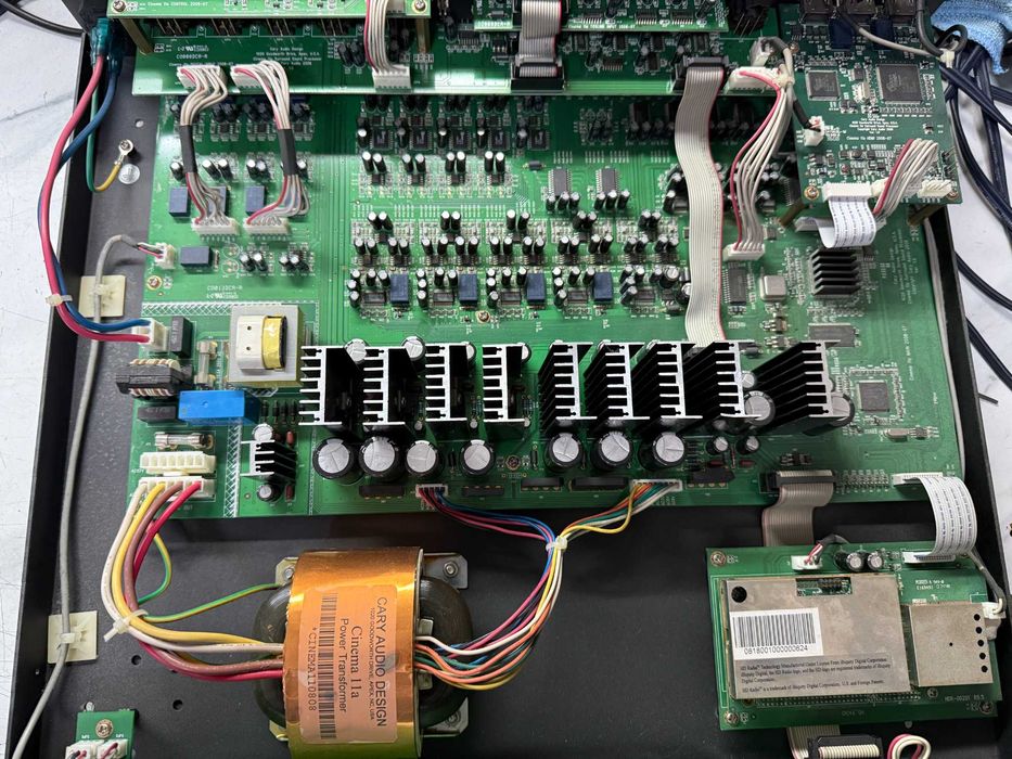 Przedwzmacniacz / procesor / DAC Cary Audio Design Cinema 11a / XLR