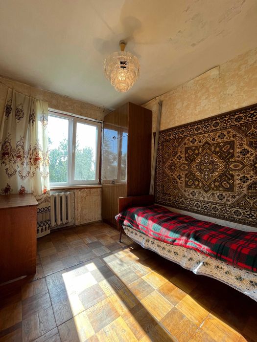 Простора 4-кімнатна квартира 61м2 у затишному районі Чернігова. LD
