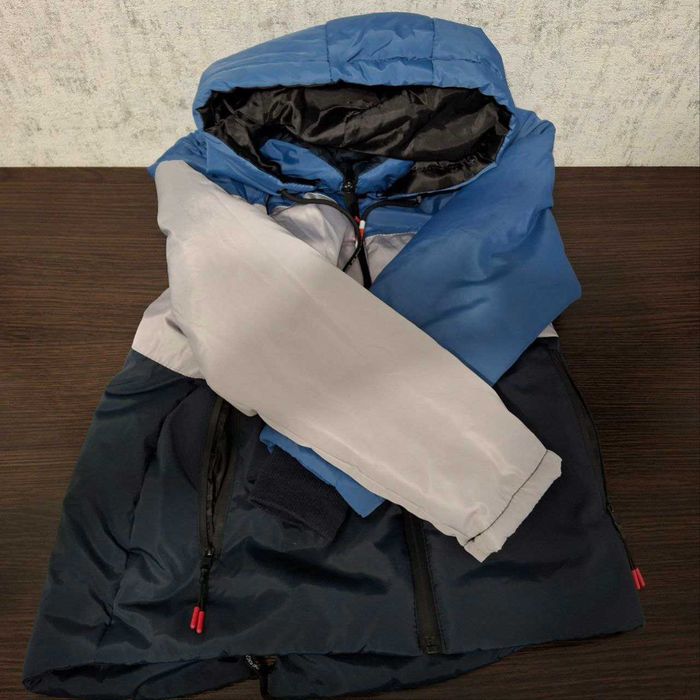 Дитяча осіння куртка для хлопчика 146 Тепла