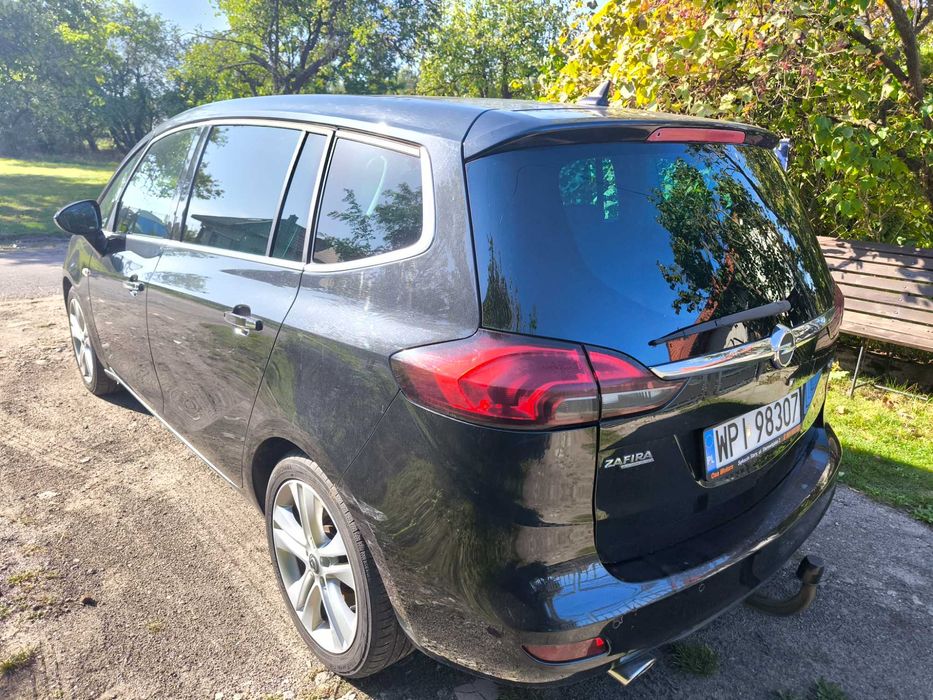 Zafira 2012 7 os 7osobowy Salon Polska