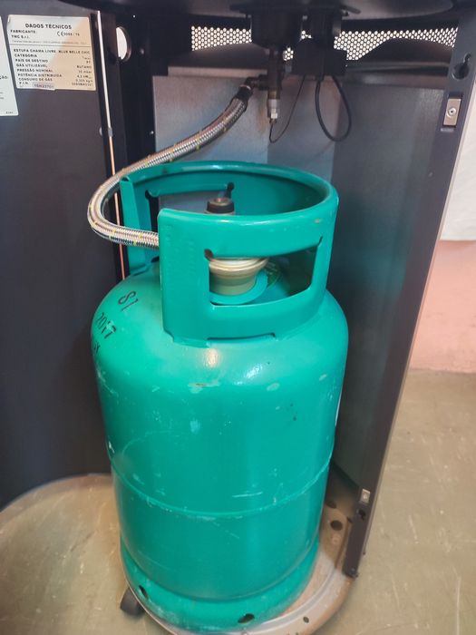 Aquecedor a gás com botija