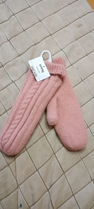 nowe rękawiczki jednopalczaste różowe z ociepleniem