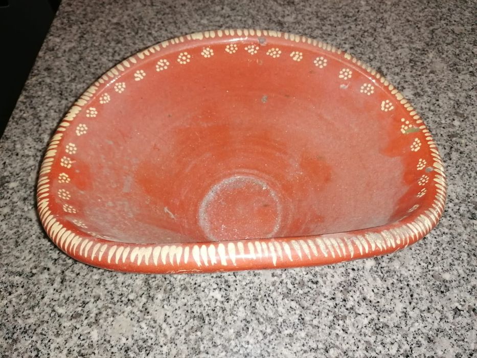 Alguidar em Oval em barro