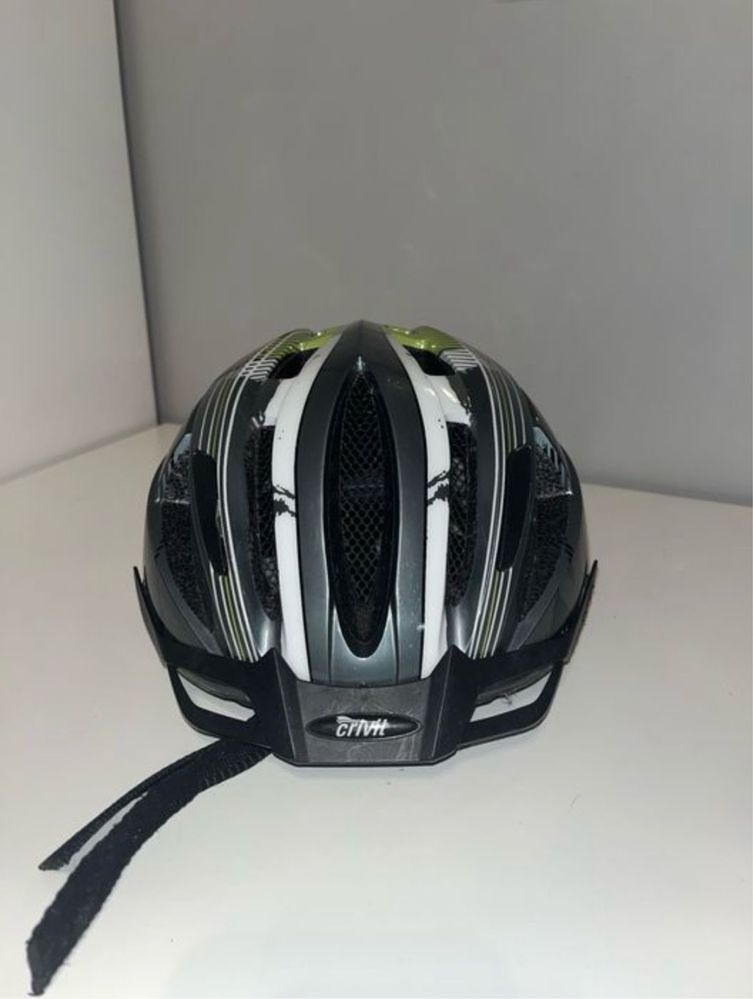 Kask rowerowy chlopiecy.