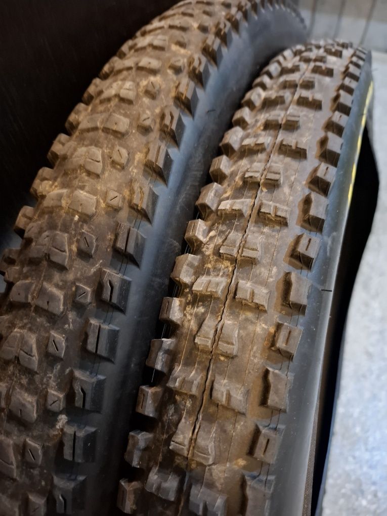 Opony Maxxis 27,5 2,4-2,6