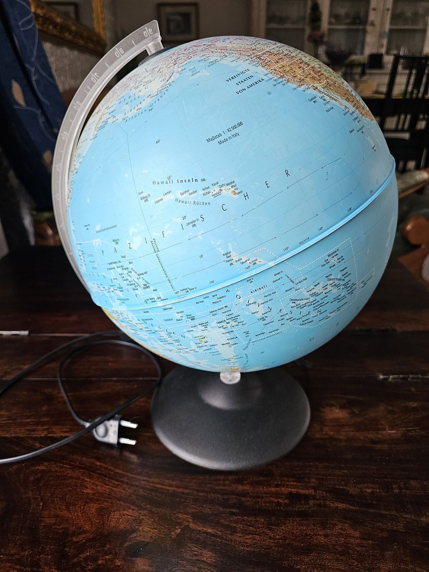 Lampka - globus podświetlany duży