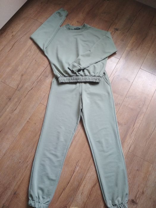 Новый спортивный костюм.