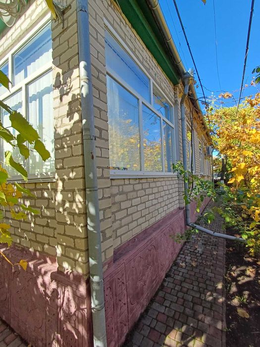 Продам дом в пгт Доброслав