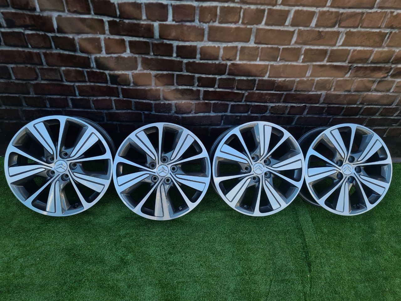 Диски легкосплавні R 17 5/108 7J ET 50 Peugeot Citroën. Пежо Сітроен.