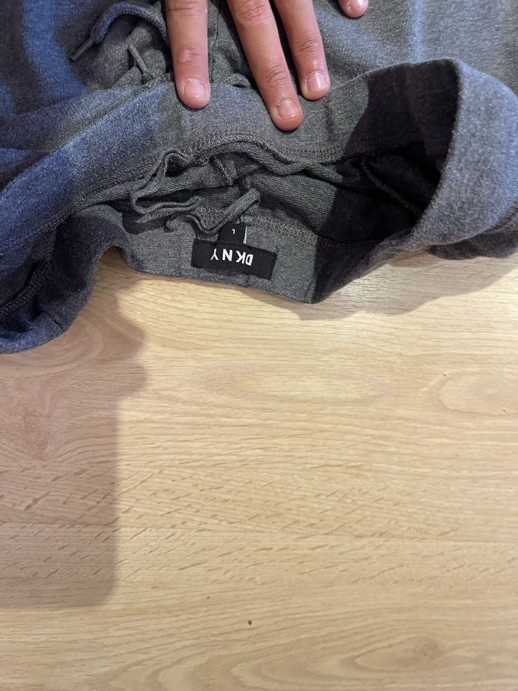 Calca dkny cinzento