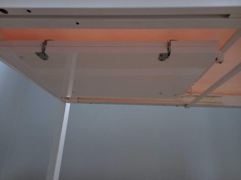 Stół rozkładany, stalowa konstrukcja, szklany blat  160/220x90x75 cm