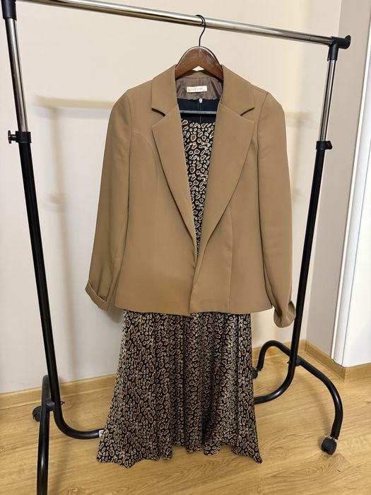 Продам комплект(сукня та піджак)