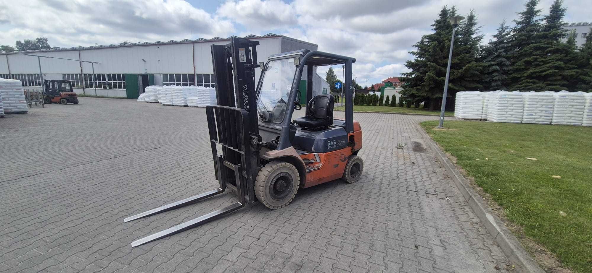 wózek widłowy TOYOTA 62-7FDF20 duplex, 2004