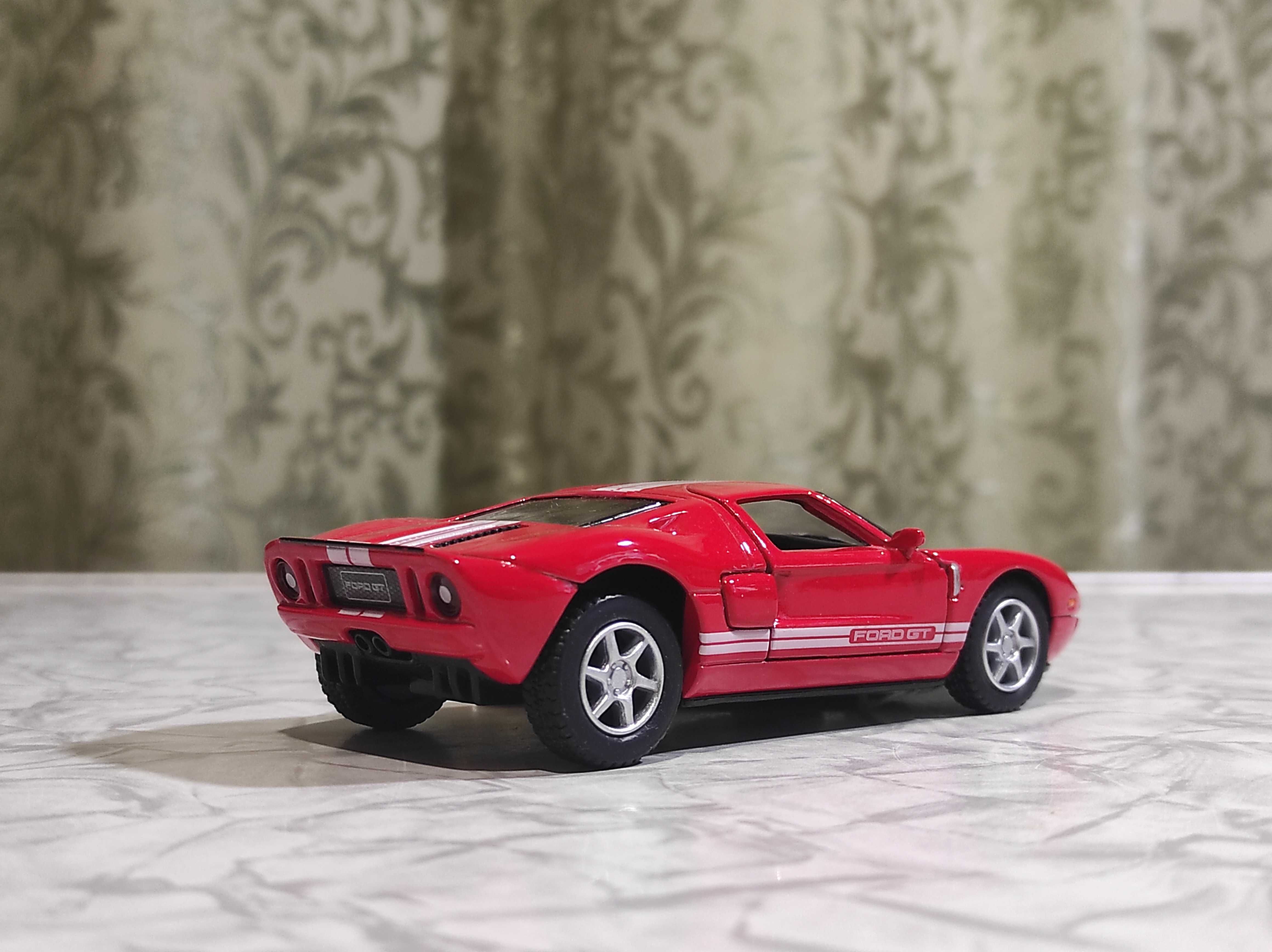 Ford GT 1/36 Нова колекційна модель