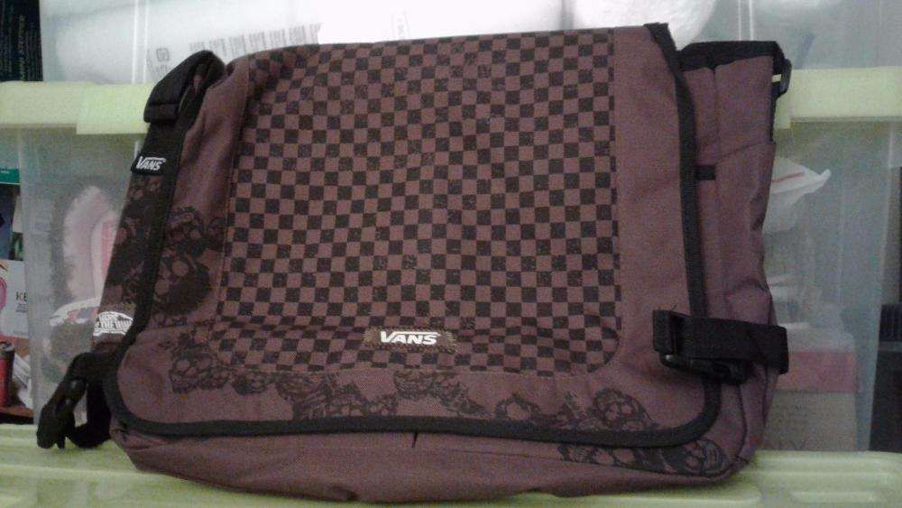 Pasta Vans nova com etiqueta