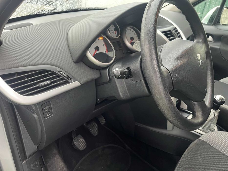 Peugeot 207 1.6Hdi