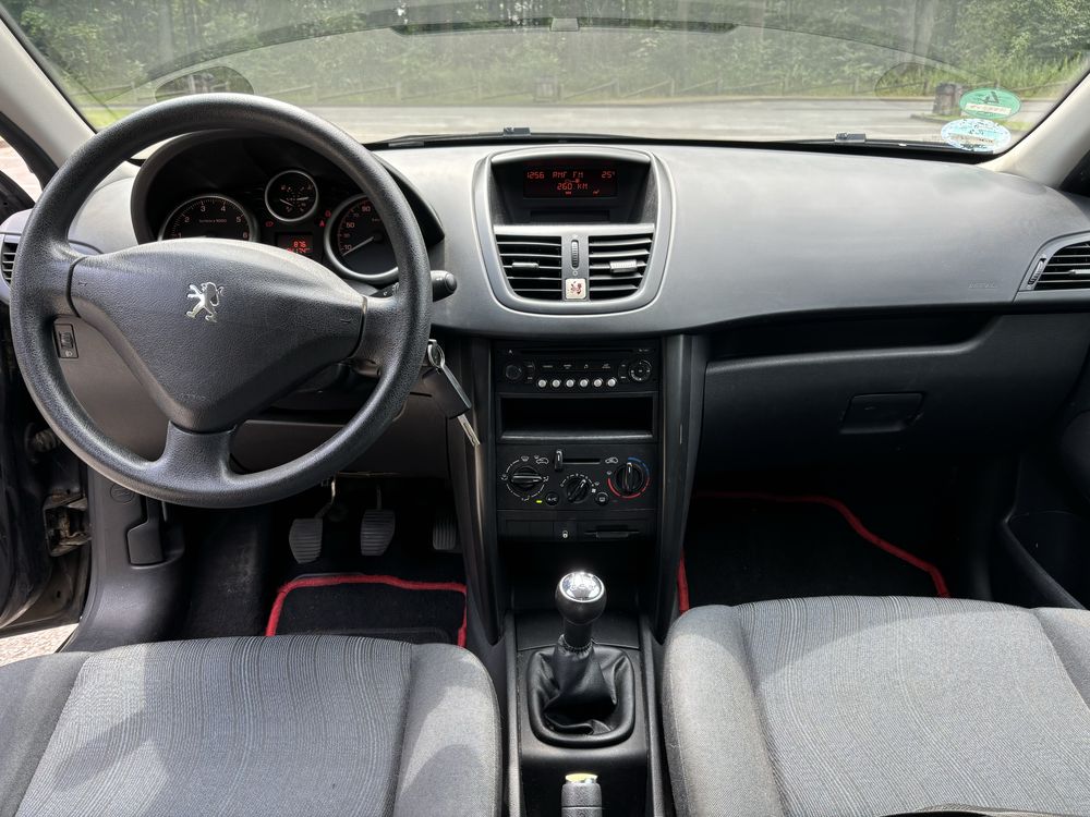 Peugeot 207 1.4 benzynka fajne miejskie auto nie kreci nie pali
